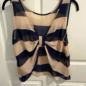 NWOT Live 4 Truth Sleeveless Swing Top w/Ruched Back Size M. Color Peach & Navy.
